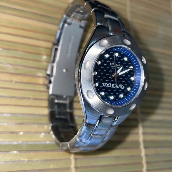 Women’s Fossil Watch (Volvo Edition) - Picture 4 of 7